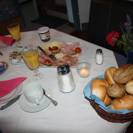 Mammie's Slaapwel Bed & Breakfast Matrei in Osttirol