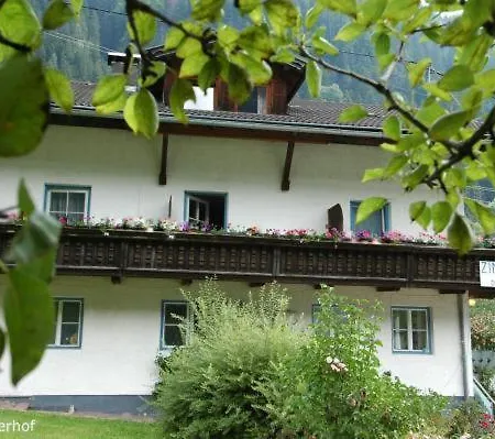 Mammie's Slaapwel Bed & Breakfast Matrei in Osttirol